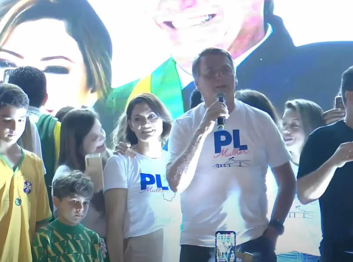 Bolsonaro fala sobre a importância das mulheres na política durante discurso em evento do PL Mulher