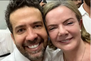 Gleisi tenta ‘passar pano’ para Janones após áudios de rachadinha; VEJA