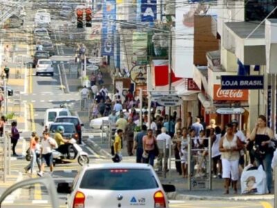 Feriados de novembro: abertura do comércio de Marília é facultativa, diz Associação Comercial