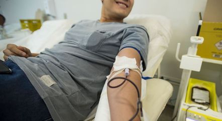 Descubra como um simples exame de sangue pode detectar câncer em famílias de risco