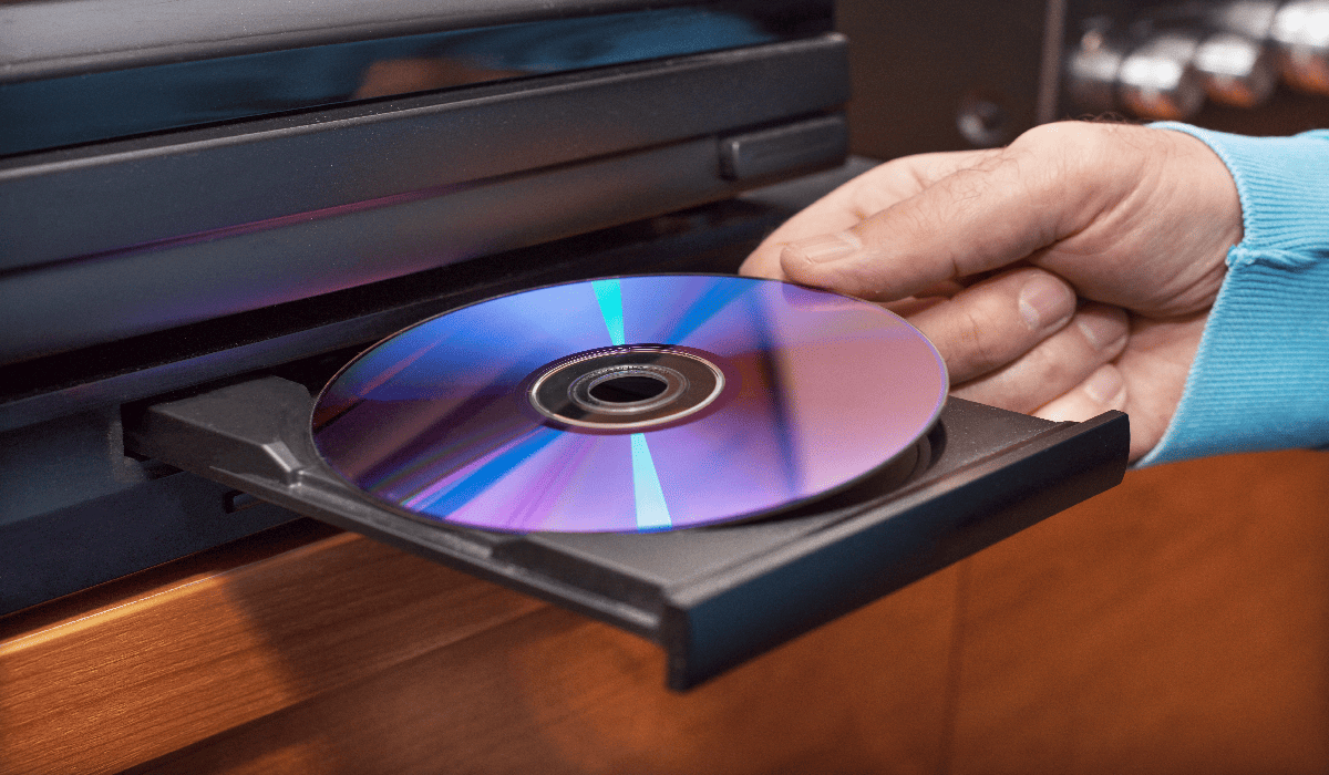 A era dos DVDs não acabou: a mídia física pode estar voltando