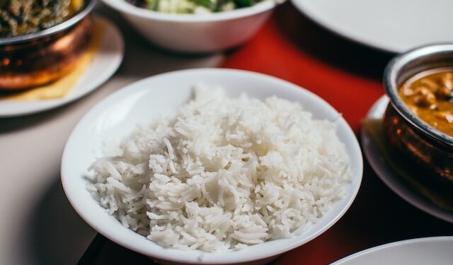 Estudo revela que o arroz branco pode aumentar o risco de diabetes