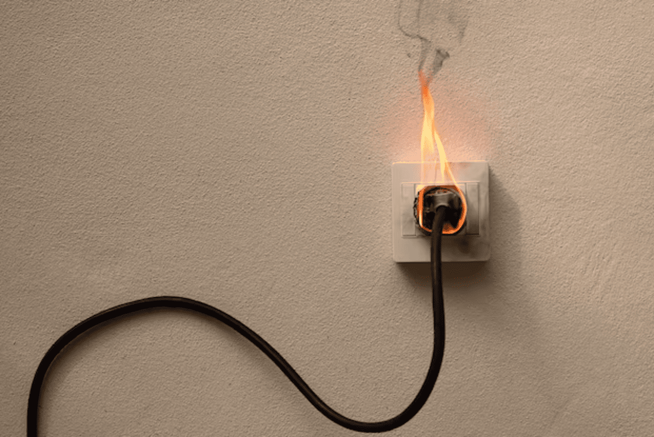 Verão: cuidados com equipamentos elétricos são essenciais para evitar incêndios