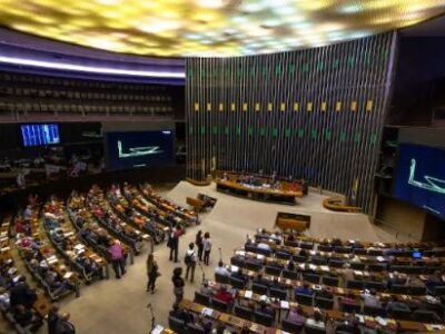 Câmara dos Deputados deve gastar R$ 100 milhões em reforma de apartamentos dos parlamentares