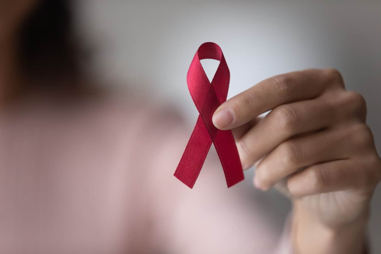 Quase 11 mil pessoas morreram de Aids no Brasil em 2022