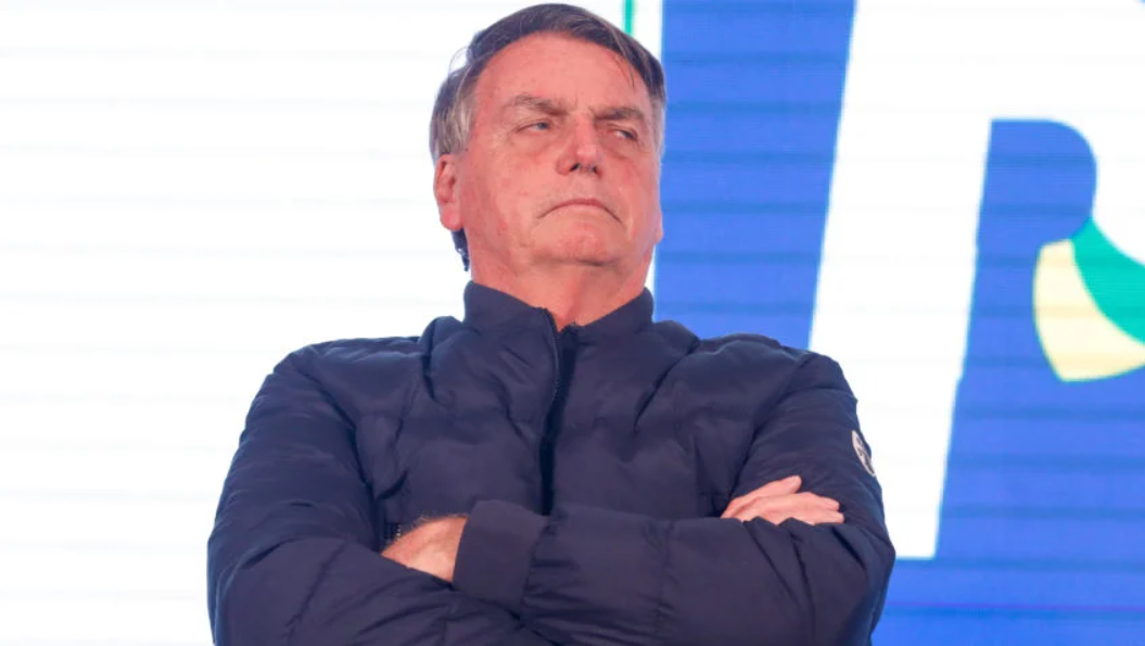 Lula é “pró-terrorismo”, diz Bolsonaro em rádio argentina