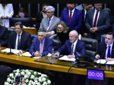 Lula é recebido no Congresso com um coro “o ladrão chegou”