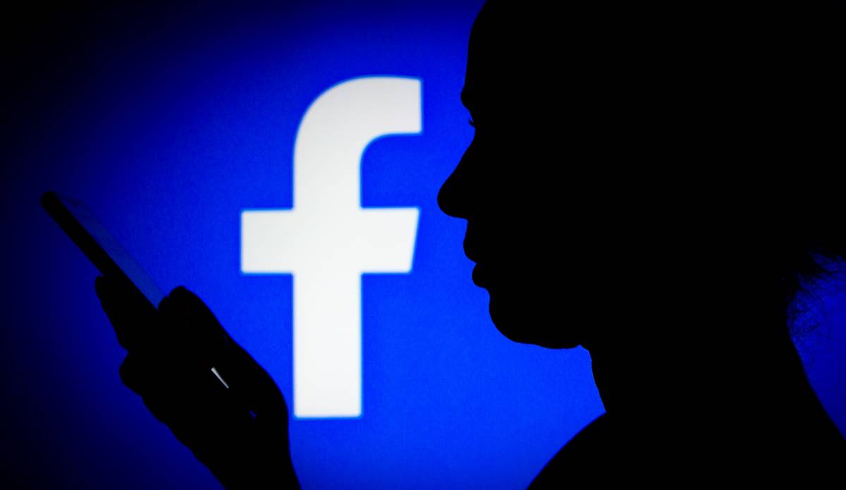 Facebook compartilha seus dados com centenas de milhares de empresas