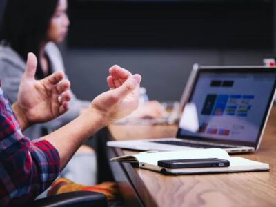 Empresas brasileiras adotam semana com 4 dias trabalho em novos testes