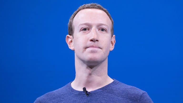 Mark Zuckerberg preocupa especialistas ao se comprometer em criar IA “quase humana”