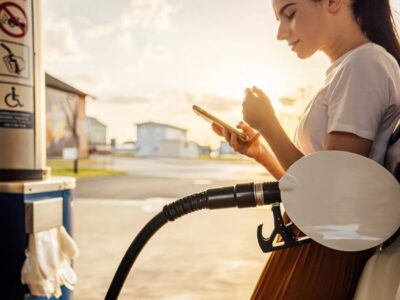 Fim do ‘chorinho’ nos postos de gasolina: Entenda nova regra para abastecer o carro