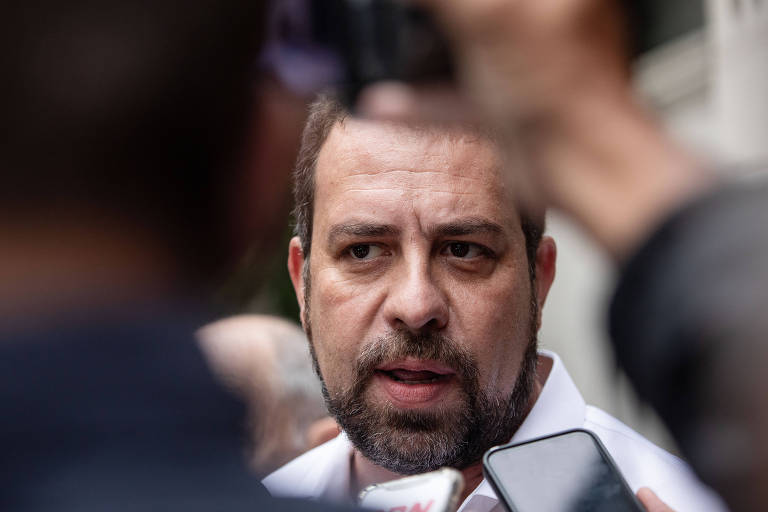 PSOL vai pagar dívida de Boulos com a Receita Federal