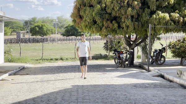 Conheça a incrível história do filho de agricultores no RN que tirou nota mil na redação do Enem: ‘viajava 100 km por dia para estudar’