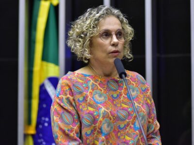 Deputada do PT diz que Bolsonaro será preso nos próximos dias