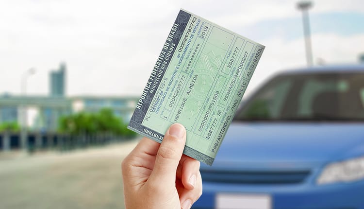 Você pode estar com dívida ativa por atraso do IPVA e nem sabe; veja como descobrir