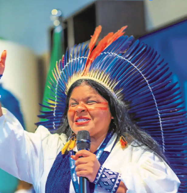 Ministra Sonia Guajajara confirma que governo Lula falhou em solucionar crise Yanomami