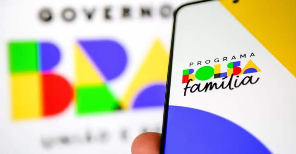Pagamento do Bolsa Família vai ser interrompido para quem está com nome sujo?