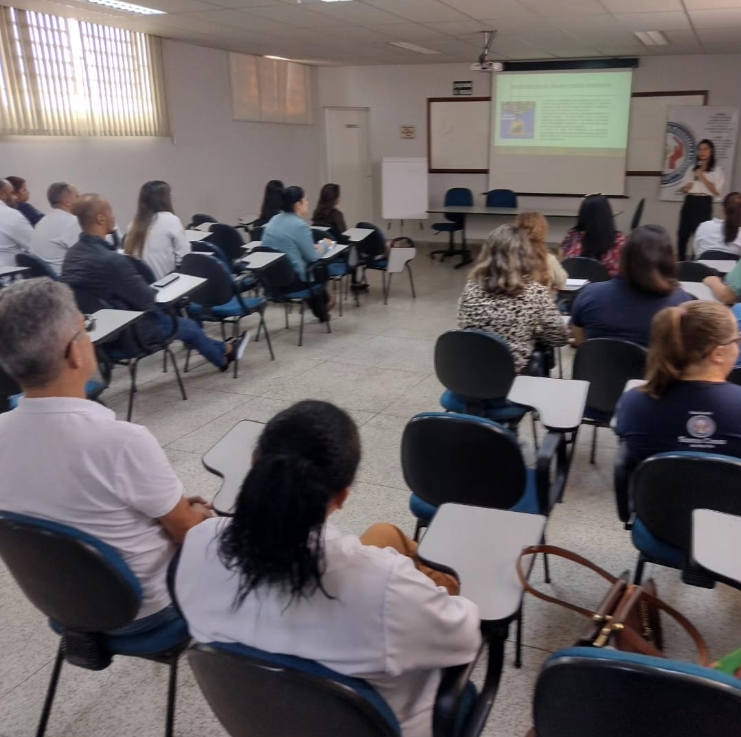 Psicólogos da Santa Casa de Marília orientam sobre saúde mental