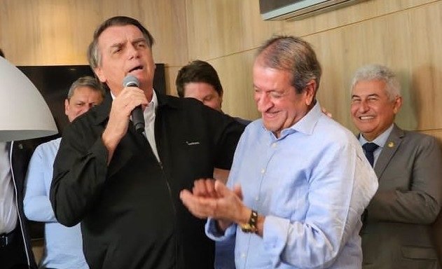 Bolsonaro teme que Valdemar costure acordo com STF pelas costas