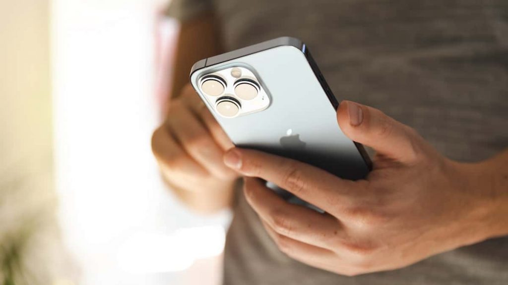 Apple confirma remoção de aplicativos web do iPhone na Europa