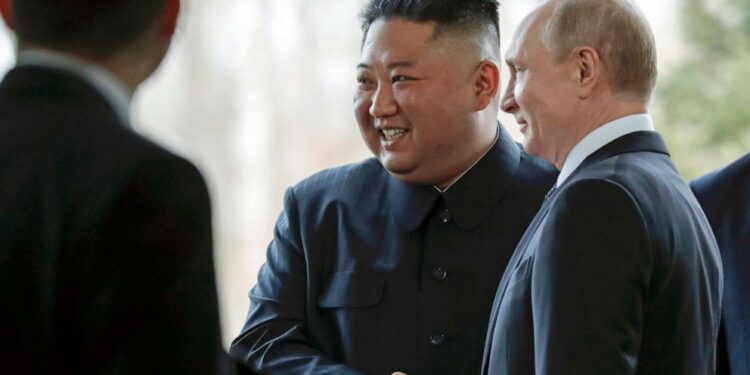 Putin presenteia Kim Jong-un com carro de luxo preparado para qualquer situação: “tem armas, sistemas de contra-ataque e até sistema de renovação do ar”