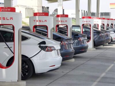 EUA: registros de carros elétricos bateram recorde em 2023