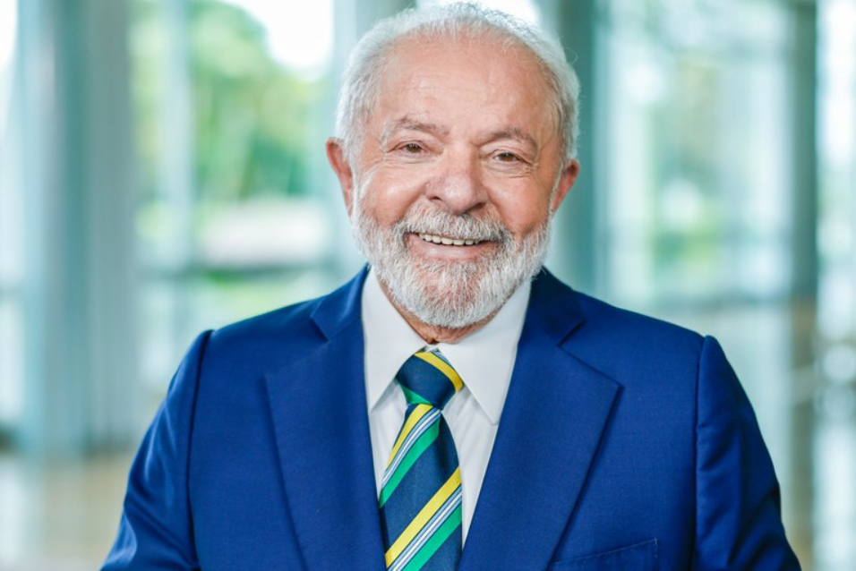 Chateado: Lula reclama de pouco público em evento no CPX