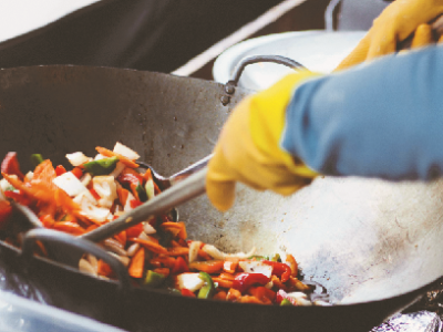 Conheça 6 hábitos comuns na cozinha que podem colocar a sua saúde em risco