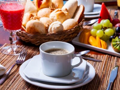 Estudo revela qual o horário ideal para tomar café da manhã e queimar gordura