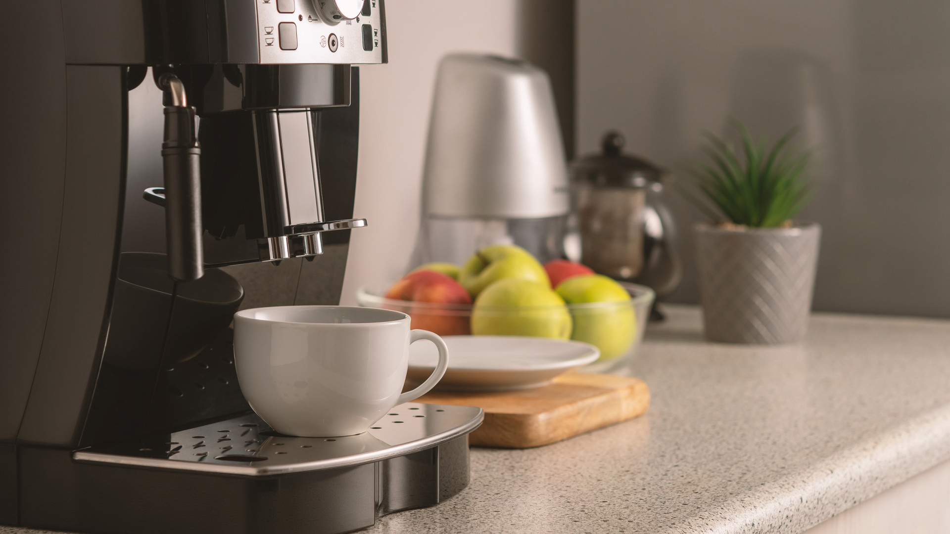 Máquinas de café podem acumular mais bactérias do que um vaso sanitário