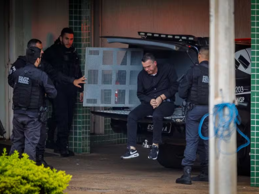 PF: milícia pagava “mesada” de até R$ 300 mil à delegacia de Rivaldo