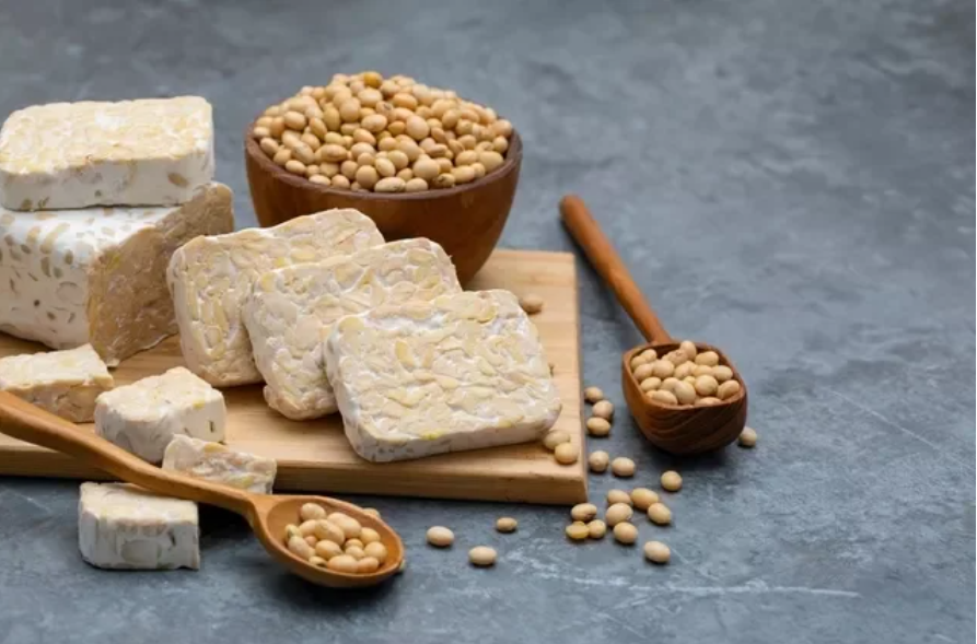 Tempeh: o que é, benefícios e como fazer (com receitas)