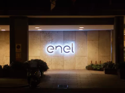 Loja da Enel com contas atrasadas tem energia cortada pela própria Enel; VEJA VÍDEO