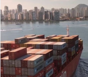 Saiba como o PCC age para esconder drogas em navios no Porto de Santos