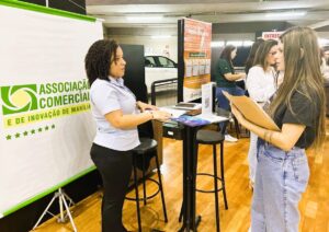 Feira da Empregabilidade: Associação Comercial participa com destaque pelo segundo ano seguido