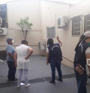 Profissionais da Santa Casa de Marília realizam ações para eliminar criadouros do mosquito da dengue