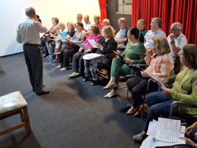 Clube de Cinema de Marília convida apreciadores do cinema e música para se unirem ao CineCoral