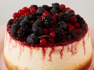 Faça um delicioso Cheesecake para sua mulher amanhã. Ela merece! Trouxemos receita