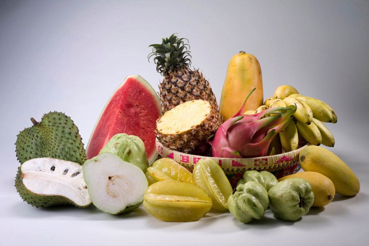 Especialista revela três frutas comuns que você deve evitar se quiser emagrecer; confira