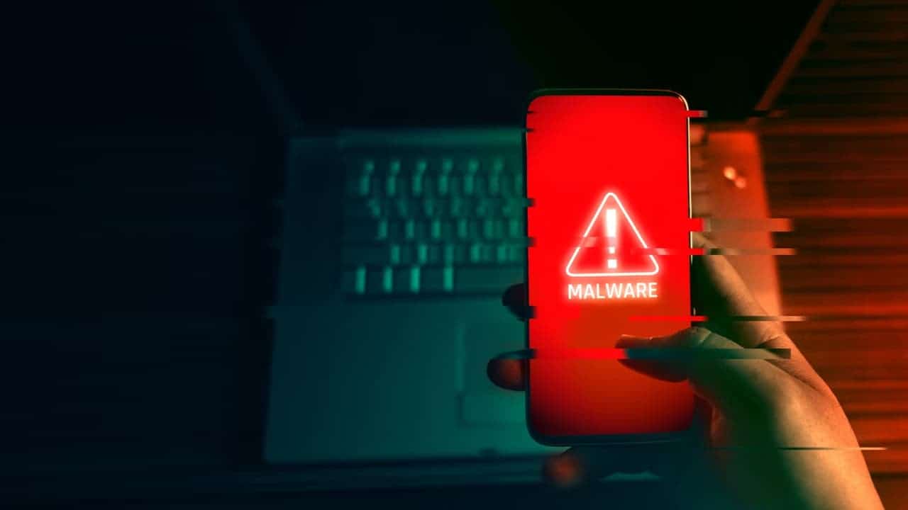 Atenção: Apple alerta usuários de 92 países sobre ataque de spyware no iPhone; veja como se proteger