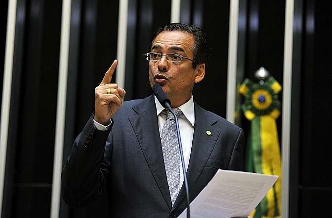 Acusado de vazamento de informações, ex-delegado da PF, Protógenes Queiroz tem prisão preventiva decretada