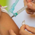 Campanha de vacinação contra Covid-19 é adiada por atraso na compra de doses