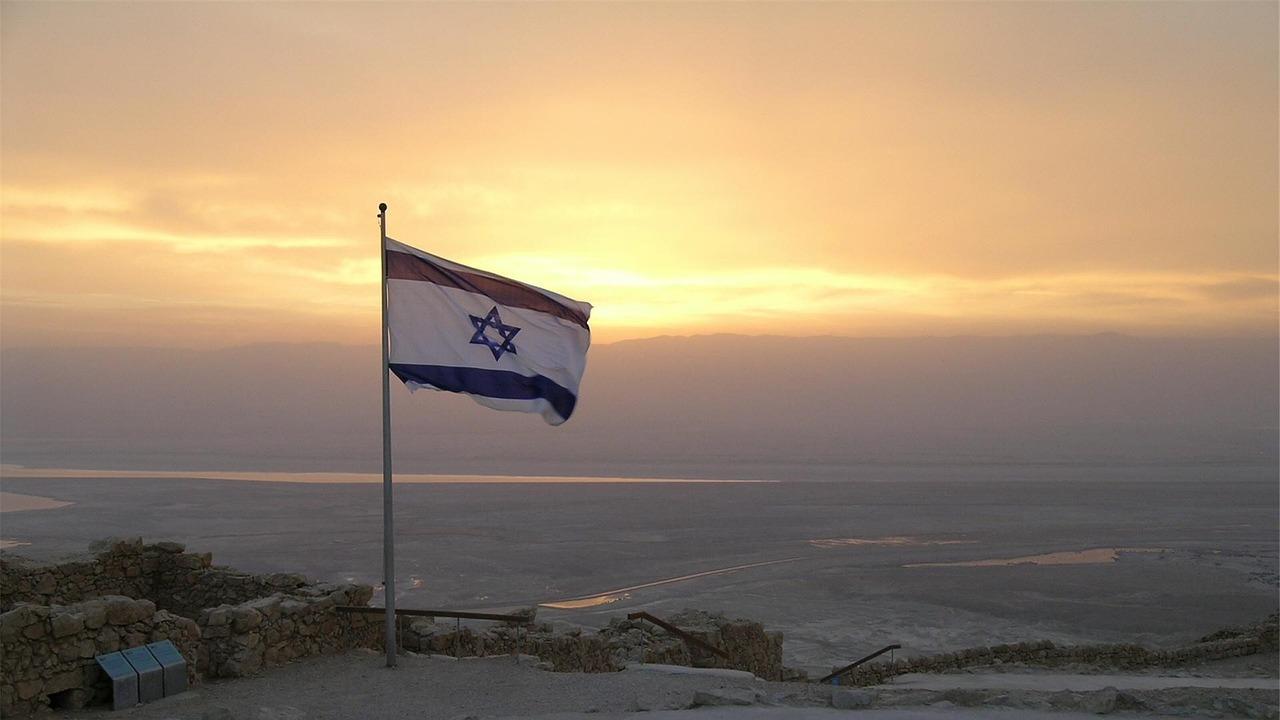 Israel bloqueia sinal de gps em grandes cidades para evitar ataque do Irã