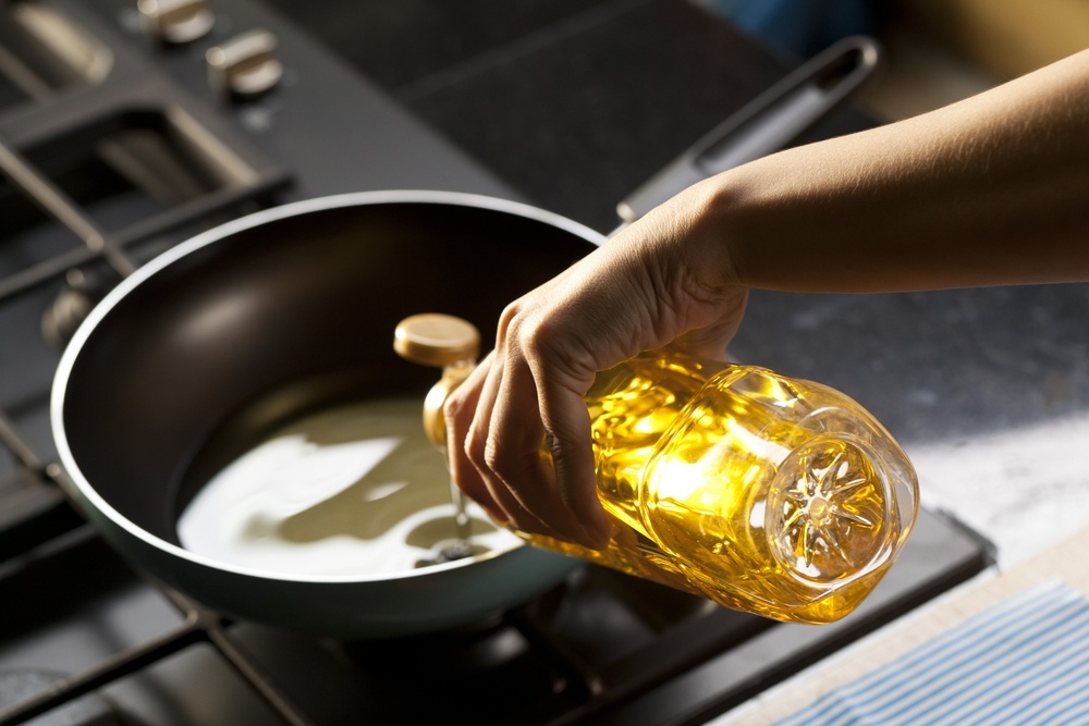 Hábito comum na cozinha leva à neurodegeneração, diz estudo