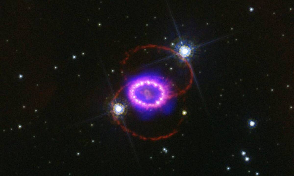 Como essa supernova conseguiu um “colar de pérolas”?