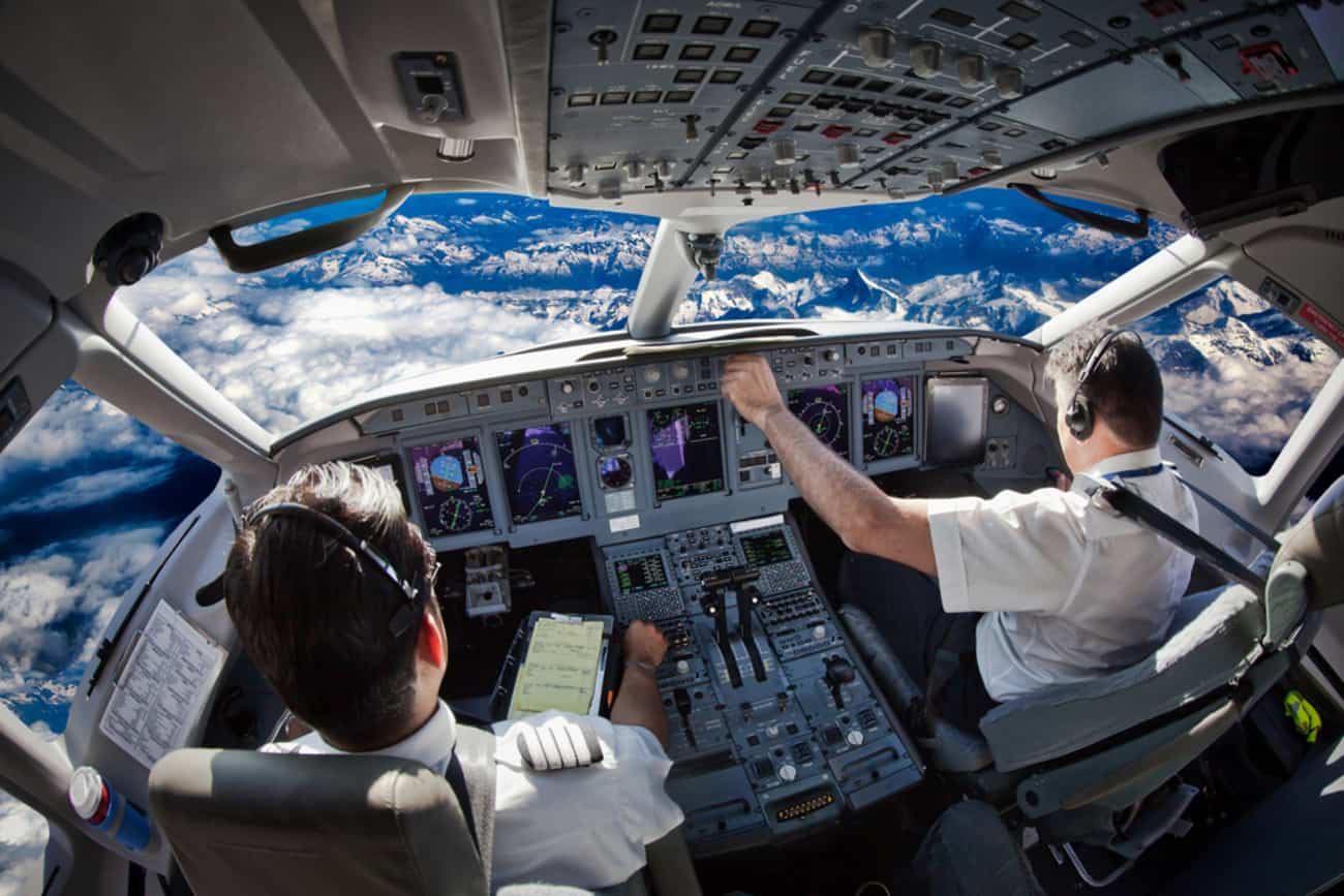 Conheça a droga que mantém pilotos de avião acordados por 64 horas