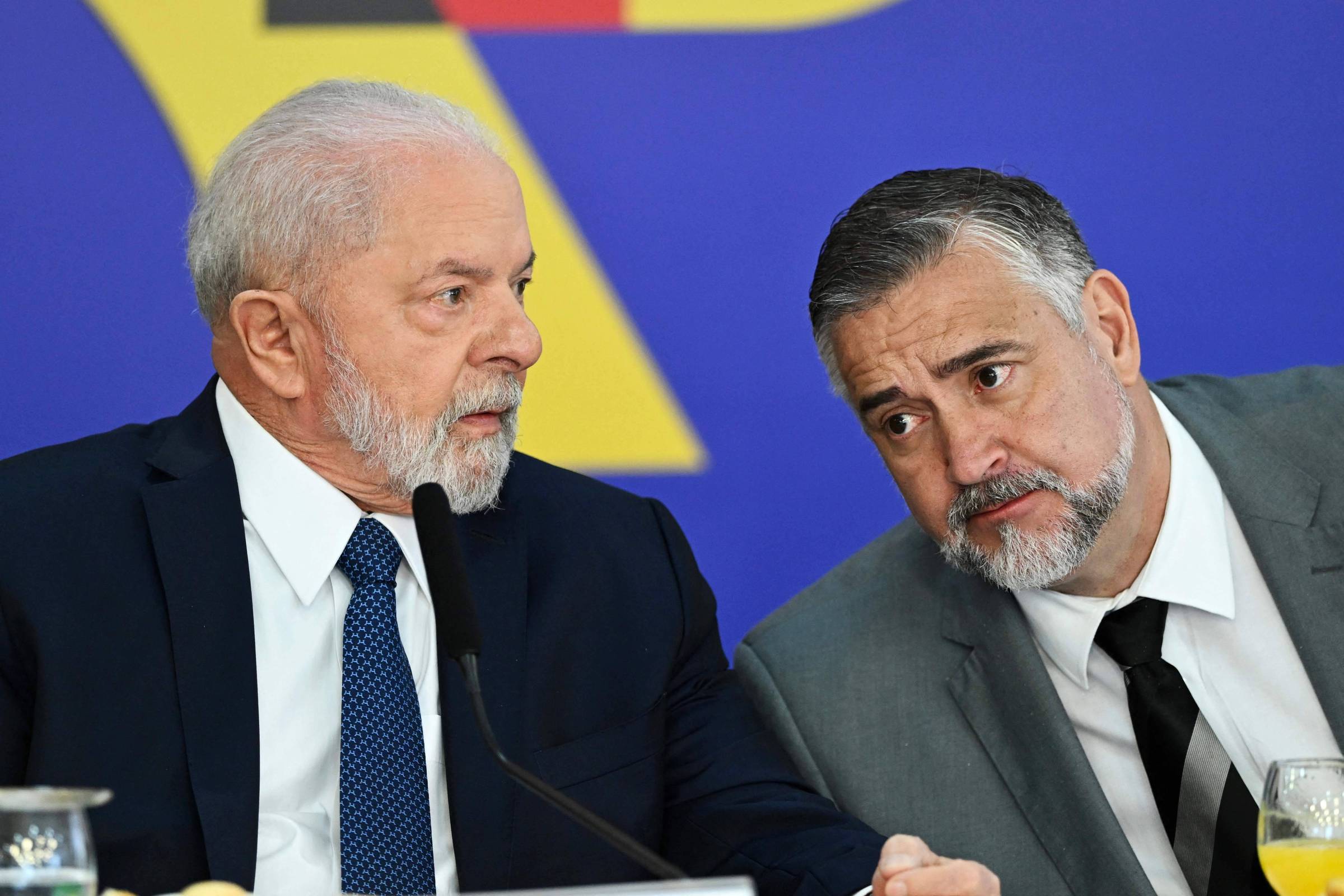 Lula gastará R$ 200 milhões com publicidade para tentar conter crise