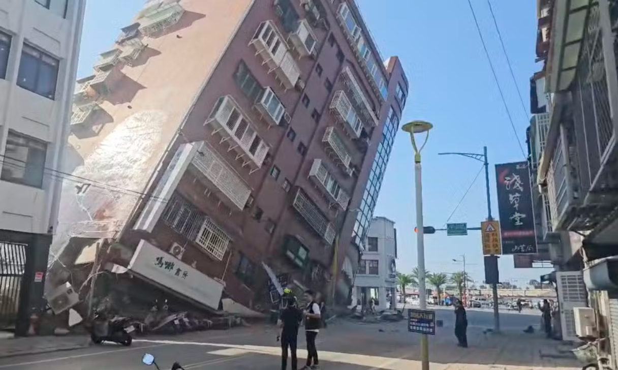 Imagens Impressionantes: vídeos mostram destruição causada pelo terremoto mais forte em 25 anos em Taiwan; VEJA