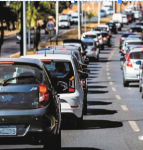 Evite multas de trânsito: entenda a nova atualização na lei que faz CRLV e DPVAT serem obrigatórios