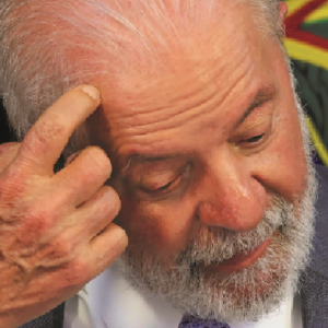 CRISE: Lula corta verba de bolsas de estudo e educação básica